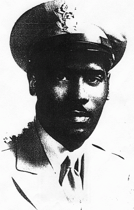 Ottley in uniform as a war-correspondent