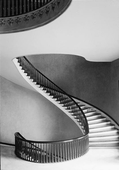 Alabama-State-Capitol-spiral-staircase